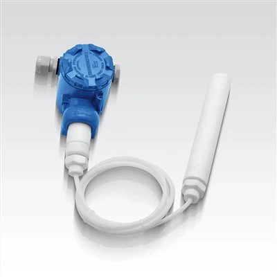 Pemancar tahap cecair anti-korosif